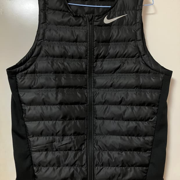 나이키 에어로로프트 베스트 패딩조끼