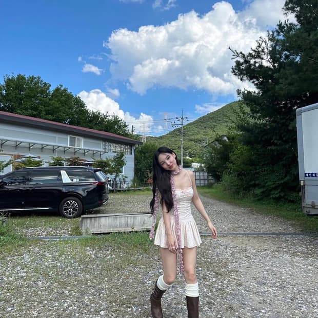 원진스튜디오 1jin studio 플라워 끈나시 미니 원피스 새상품