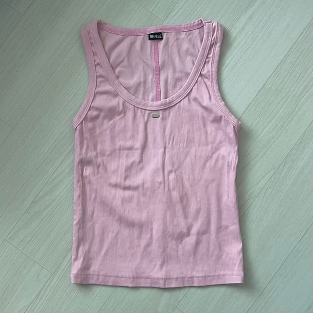 Rence 렌세 메탈 장식 참 슬리브리스 탑