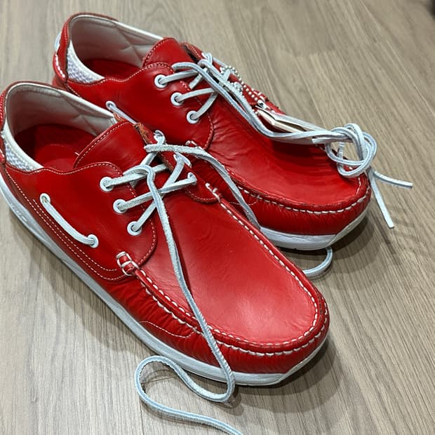 비즈빔 호크니 레드 새제품 