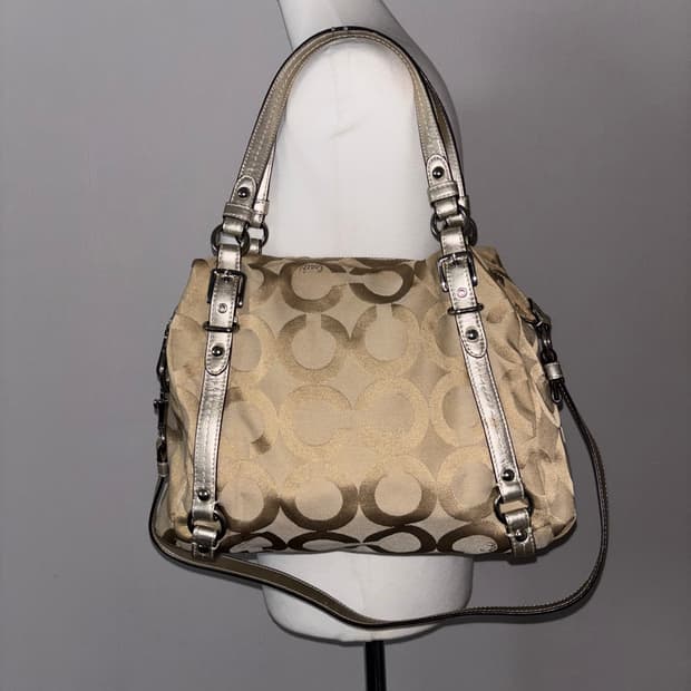 Coach vintage ivory bag