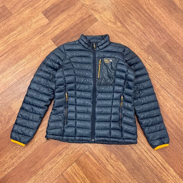 여성 마운틴하드웨어 구스다운 패딩