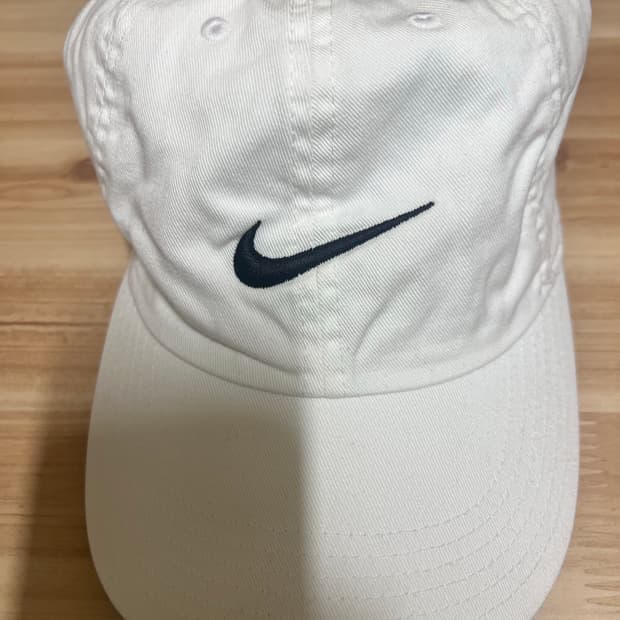 나이키 스우시 볼캡