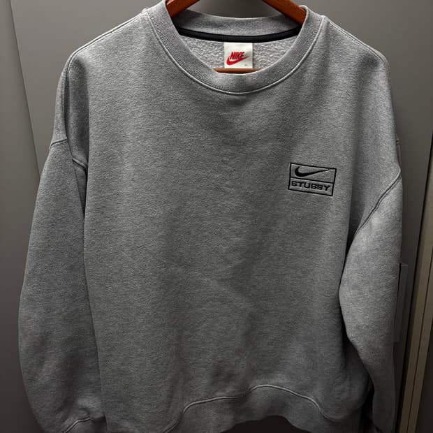 스투시 그레이 맨투맨/스웻셔츠 M