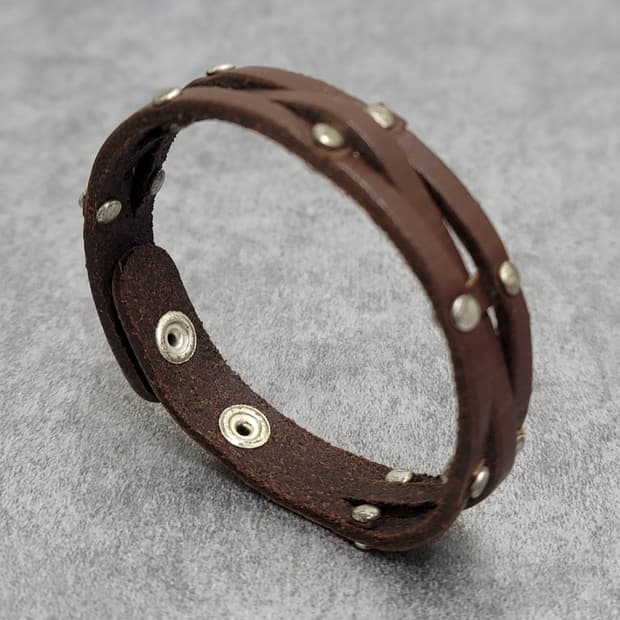 stud leather bracelet 