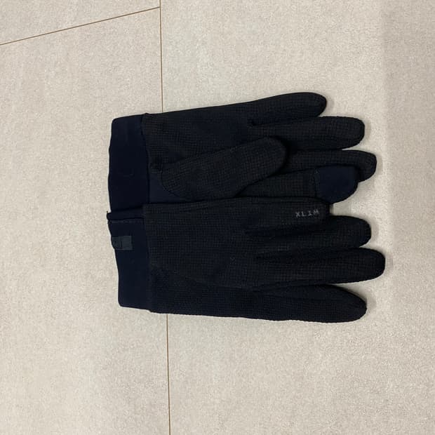 엑슬림ep4 글러브 판매합니다.