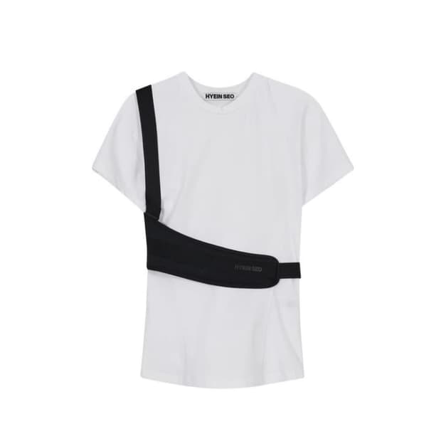 혜인서 트랙 스트랩 티