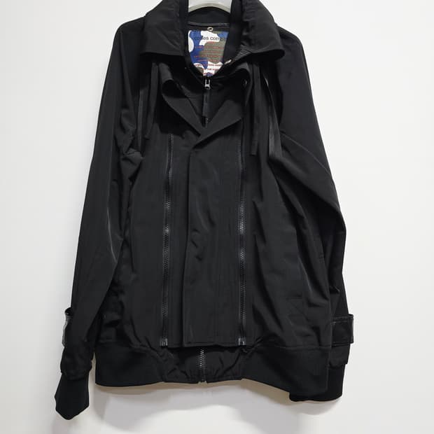 codes combine 하이커 블랙 바람막이 자켓