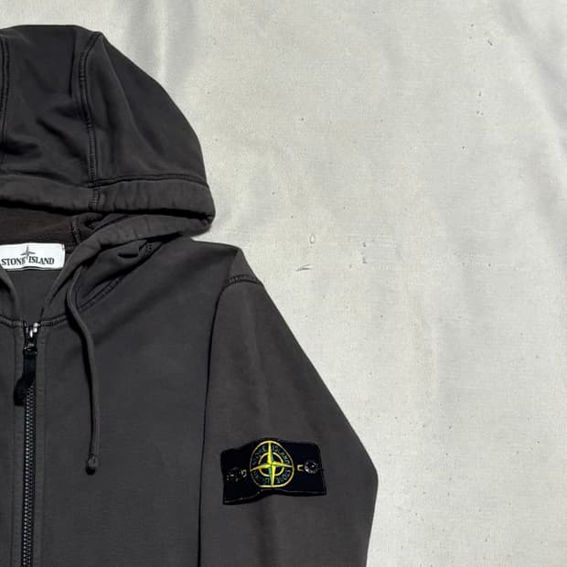 S 스톤아일랜드 그레이 후드 집업