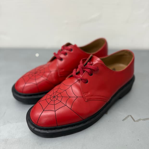 슈프림 x 닥터마틴 22ss spiderweb red