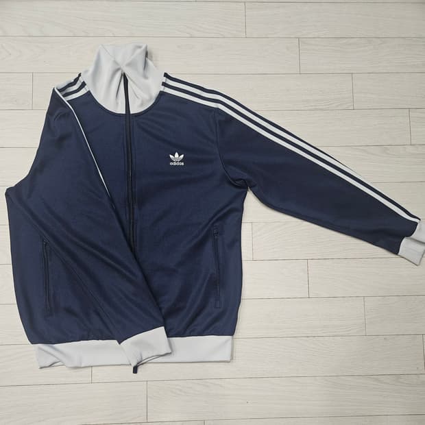 아디다스 베켄바우어 트랙탑 져지 팝니다 (남색,인디고)