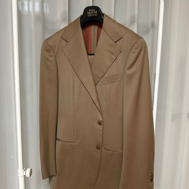 VANNI Bespoke 수트 – DRAGO VANTAGE Super 1