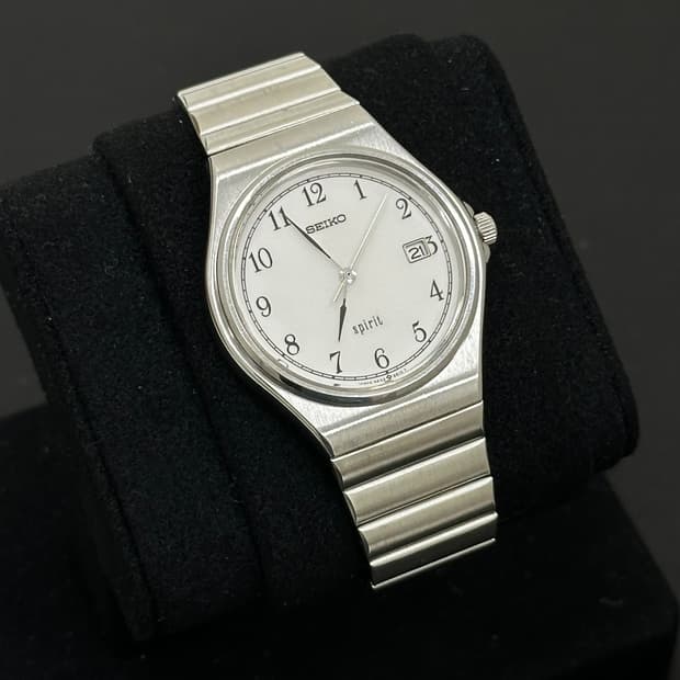 세이코 스피릿 라운드 쿼츠 시계