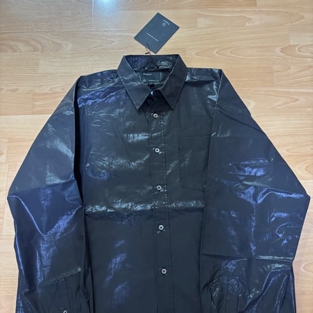[새제품] 엔도어 오버핏 코팅 셔츠 블랙 판매(사이즈: 10