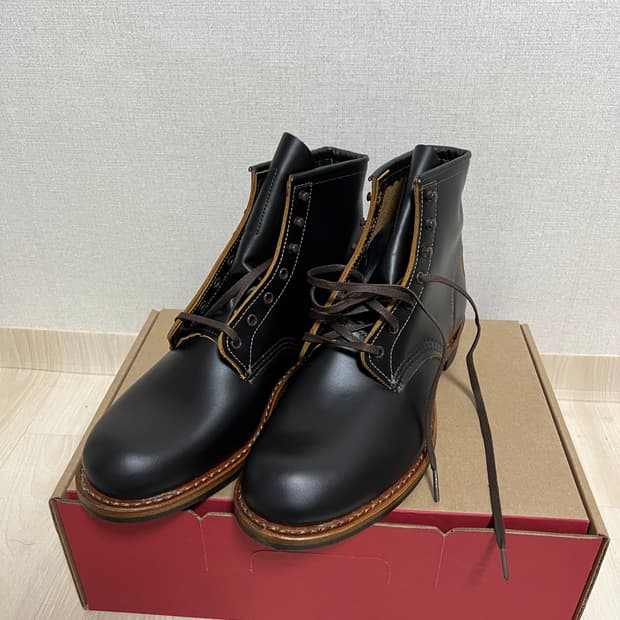 레드윙 9060 플랫박스 새상품