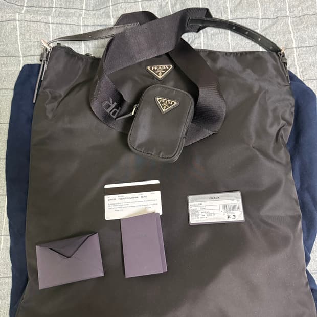 프라다 라지 나일론 크로스백+ 미니백 새상품 풀구성 