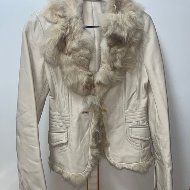 핑크베이지 퍼 양가죽자켓 갸루