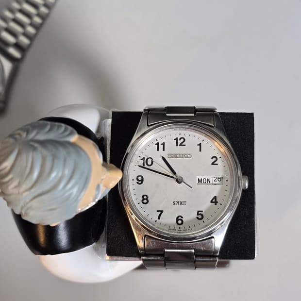 세이코 스피릿 7N48-7A00 아라빅 인덱스 데이데이트