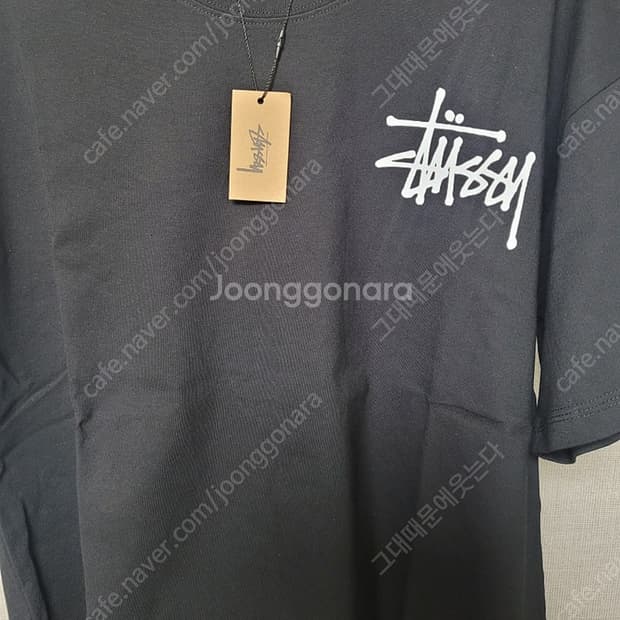 STUSSY.  BASIC. 반팔티.    L. (새상품)