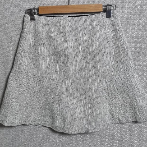 67사이즈) 잇미샤 라이트그레이 스커트