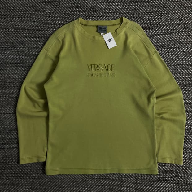 90s 베르사체 빅로고 아카이브 타이트핏 롱슬리브o 3110