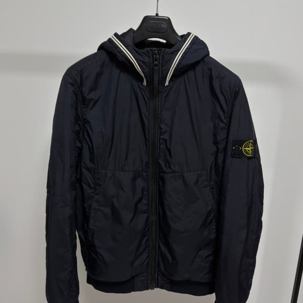 [ L ] 스톤아일랜드 크링클랩스 프리마로프트 경량패딩