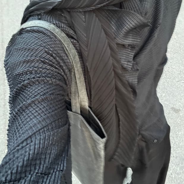 이세이미야케 하이넥 가디건