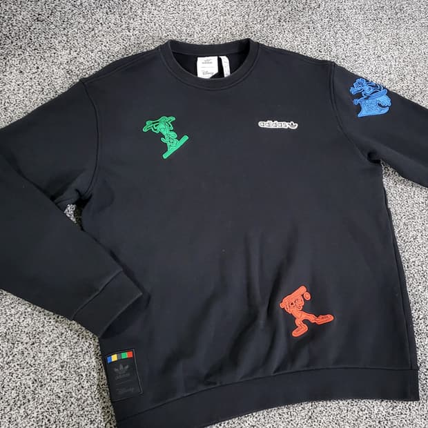 아디다스 × 디즈니 콜라보 맨투맨