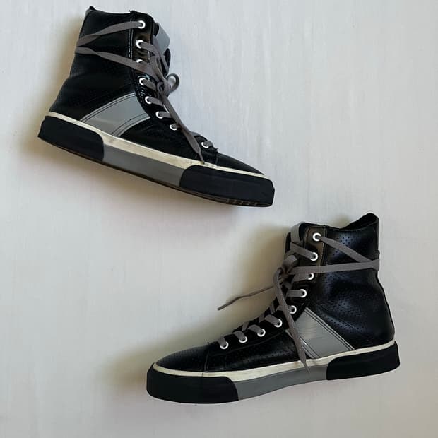 nil admirari leather high-cut sneakers