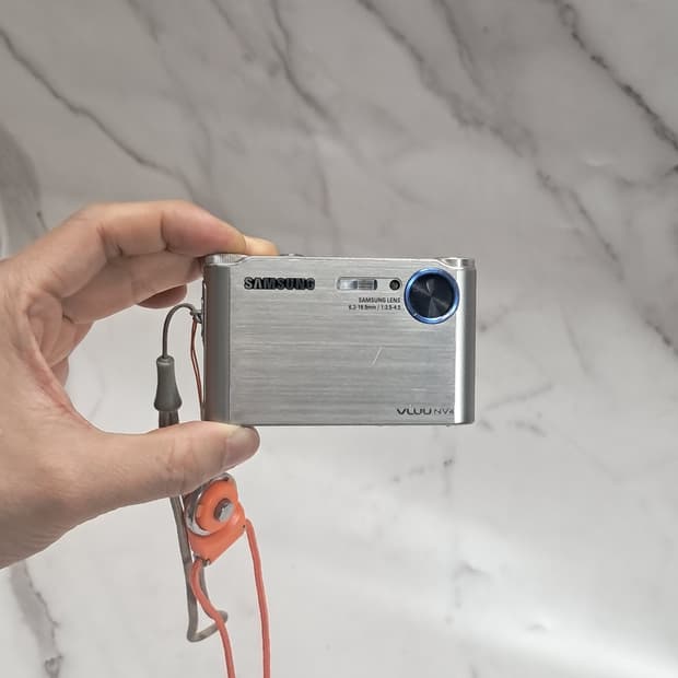 레트로&희귀) 삼성 Vluu NV4 빈티지 카메라