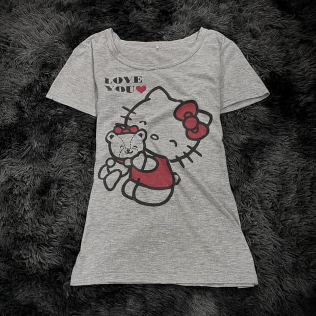 헬로키티 프린팅 그레이 반팔 티셔츠