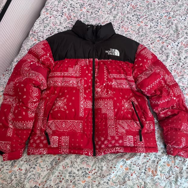 노스페이스 눕시 패딩 Red Bandana