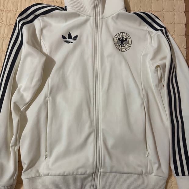 아디다스 베켄바우어