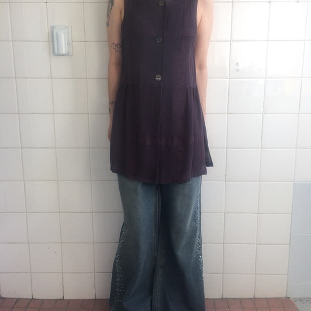 Line point vest