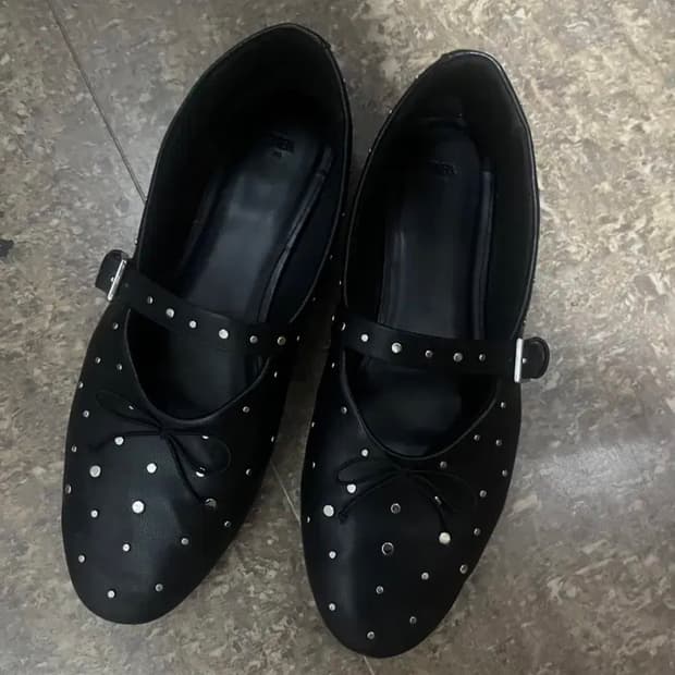 자라 zara 플랫슈즈  39 스터드 찡