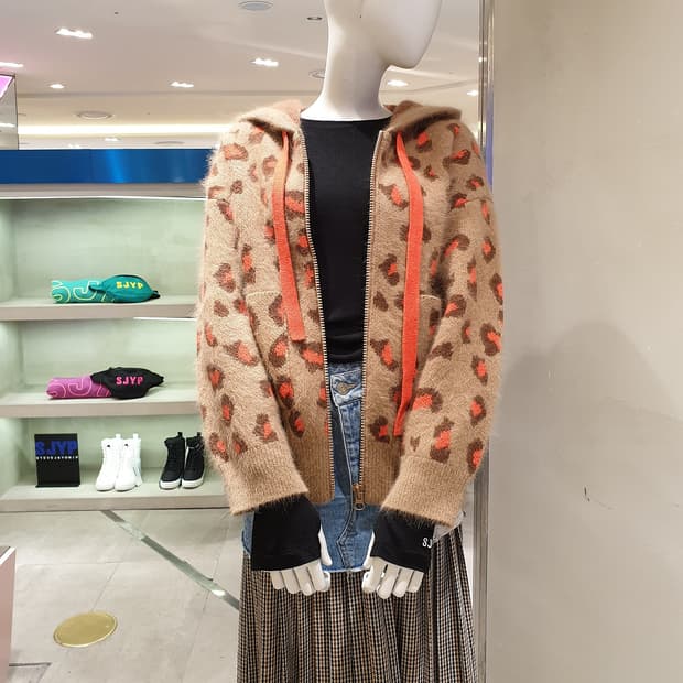 SJYP 레오파드 패턴 니트 후드 가디건 (BG)