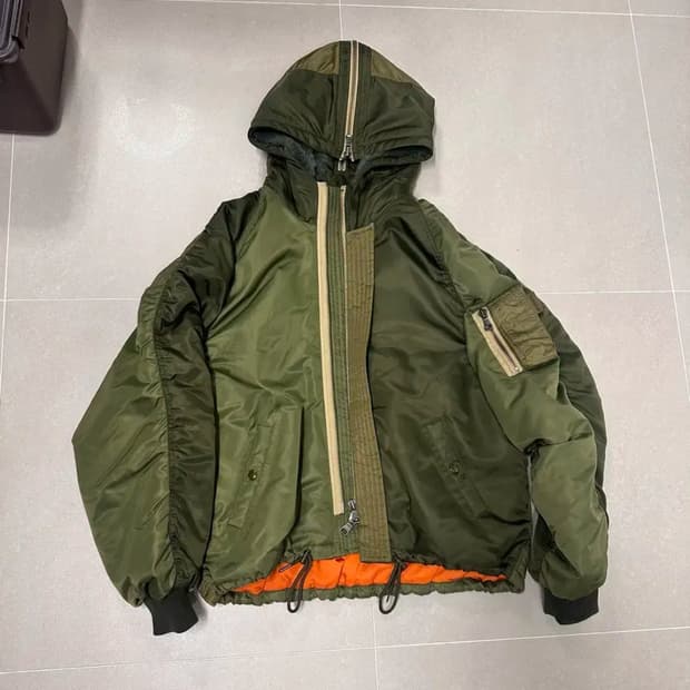 앤더슨벨 n2b 봄버 패딩 L