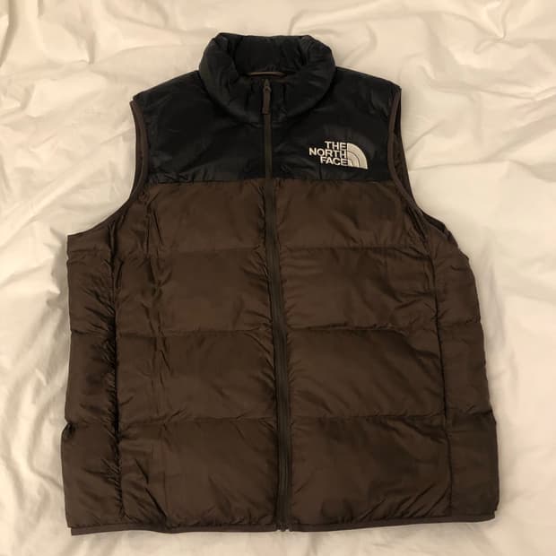 노스페이스 경량 패딩조끼 (brown,s size)