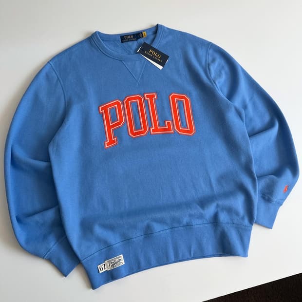 Polo 폴로 랄프로렌 현행QR 라벤더 블루 스펠자수 크루넥 맨투맨