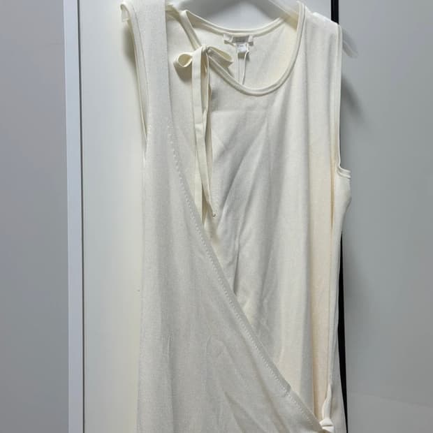 (새상품)COS 아이보리 랩 민소매 원피스