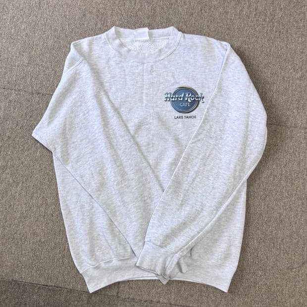 00’s Vintage Hard Rock Cafe Sweatshirt