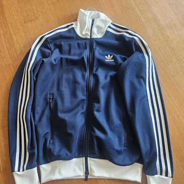 (1회착용)아디다스 베켄바우어 트랙탑 m