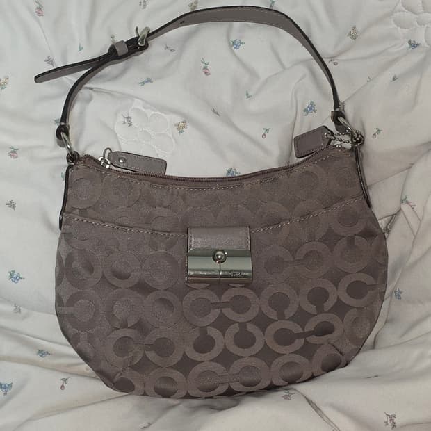 COACH 빈티지)시그니처 희귀초코라떼갸루st y2k 미니숄더백