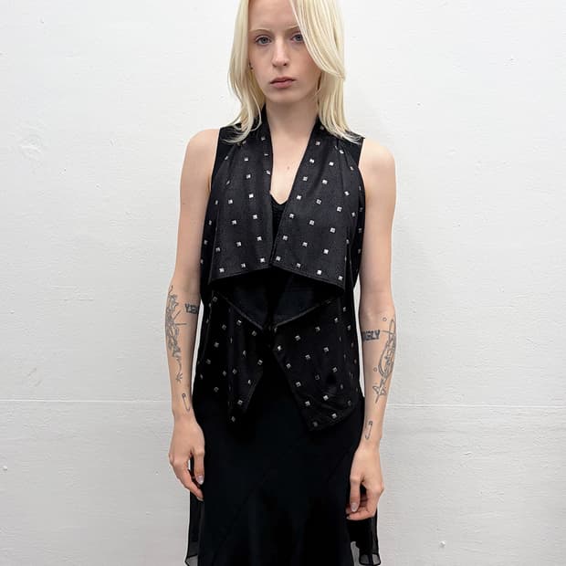 히로코 코시노 스터드 디테일 베스트