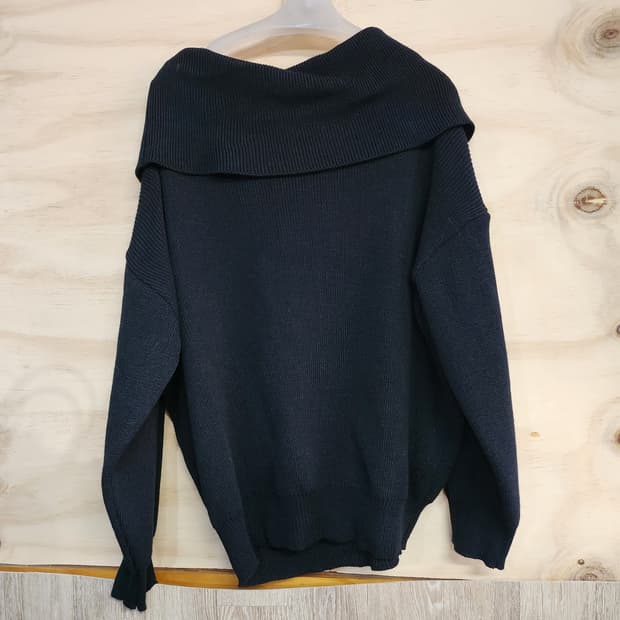 181) 오프숄더 니트 스웨터