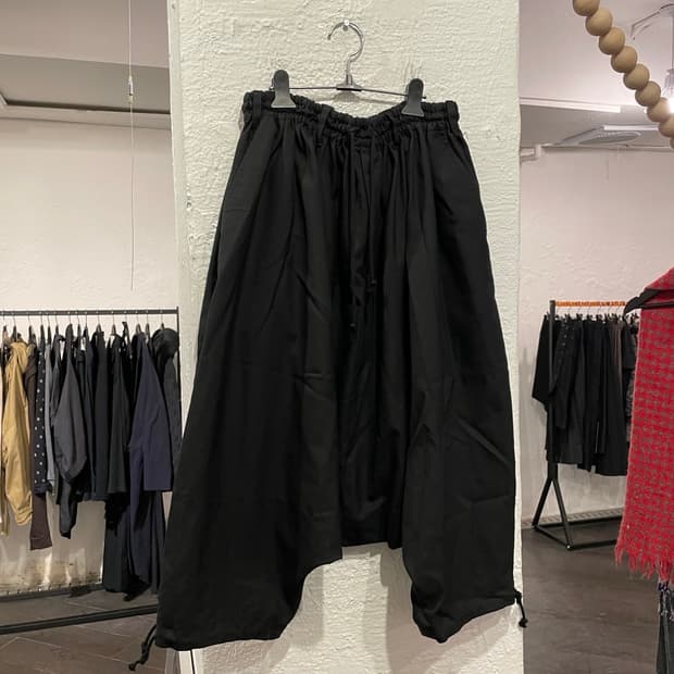 요지야마모토 사루엘 벌룬팬츠