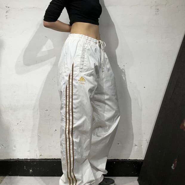 아디다스 화이트 골드 삼선 와이드 트랙 팬츠 추리닝 바지 M