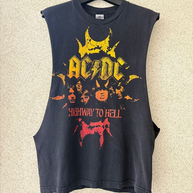 AC/DC 에이씨디씨 빈티지 밴드티 슬리브리스