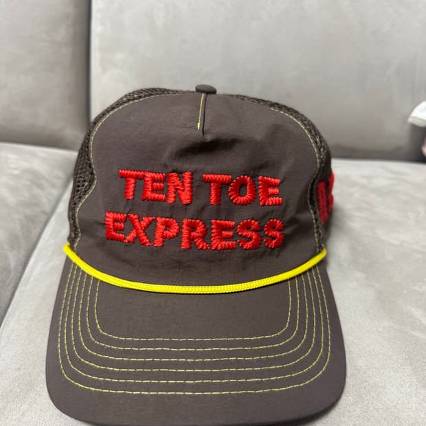 알렉스조노 브라운