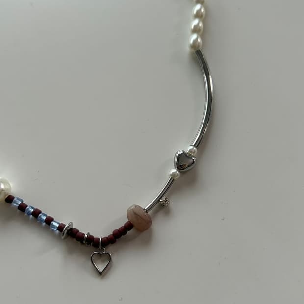 MIXED-BEAD NECKLACE 혼합 비즈 목걸이